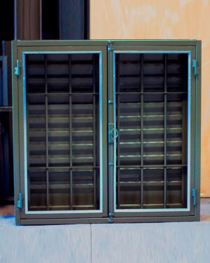 Ventana 150*100 con celosía y reja